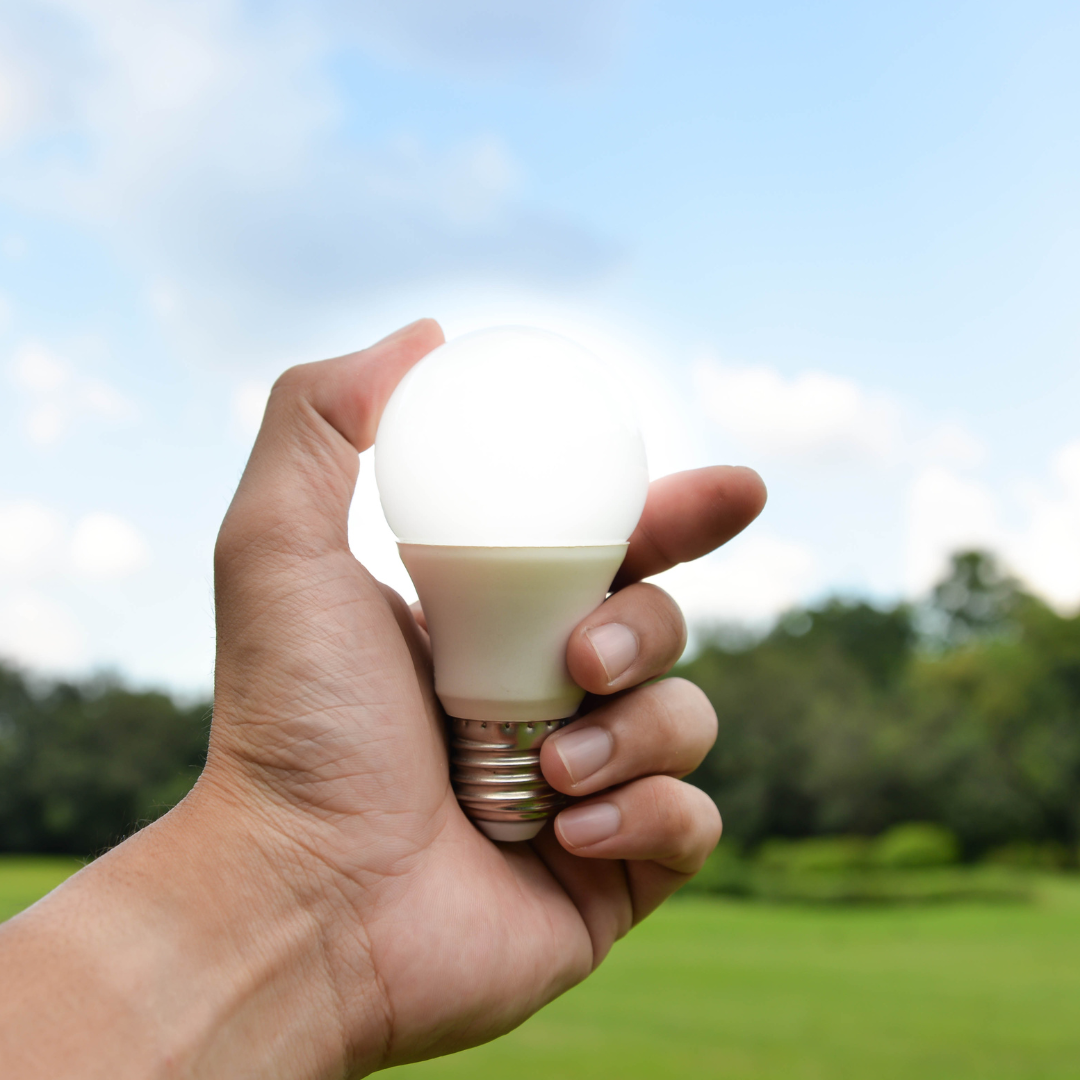 Do smart light bulbs use more energy than regular bulbs?